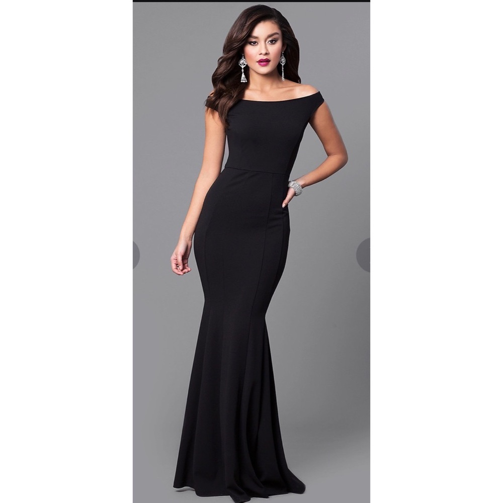 Black mermaid style gown off shoulder size 5